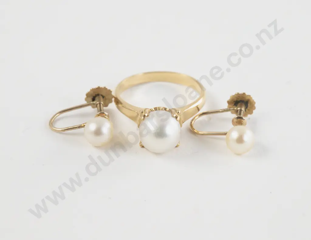 18ct Single Cultured Pearl Ring Image 1++