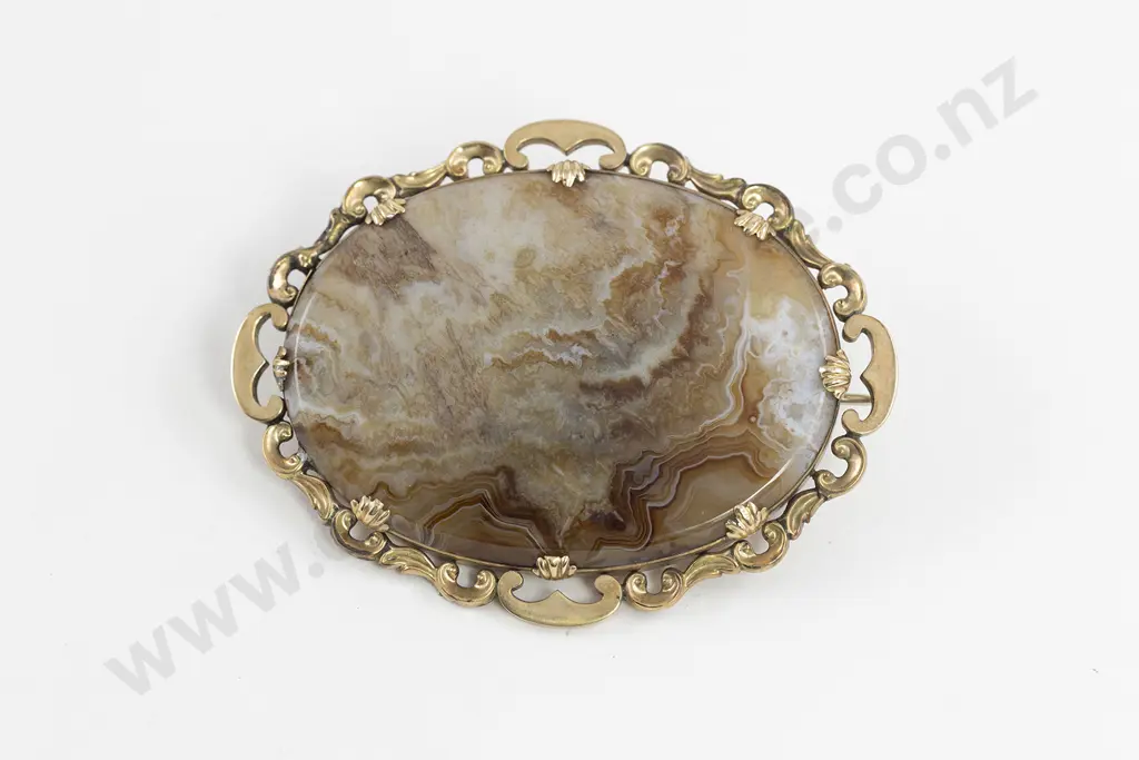 Large Victorian 9ct Framed Agate Brooch Image 1++