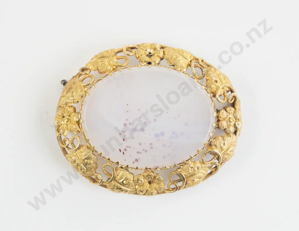 Victorian 14ct Framed Chalcedony Brooch Image 1++
