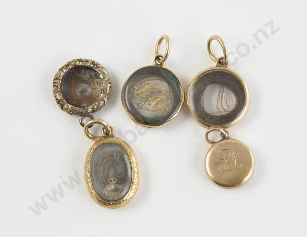 Four Victorian 15ct Hair Locket Pendants Image 1++