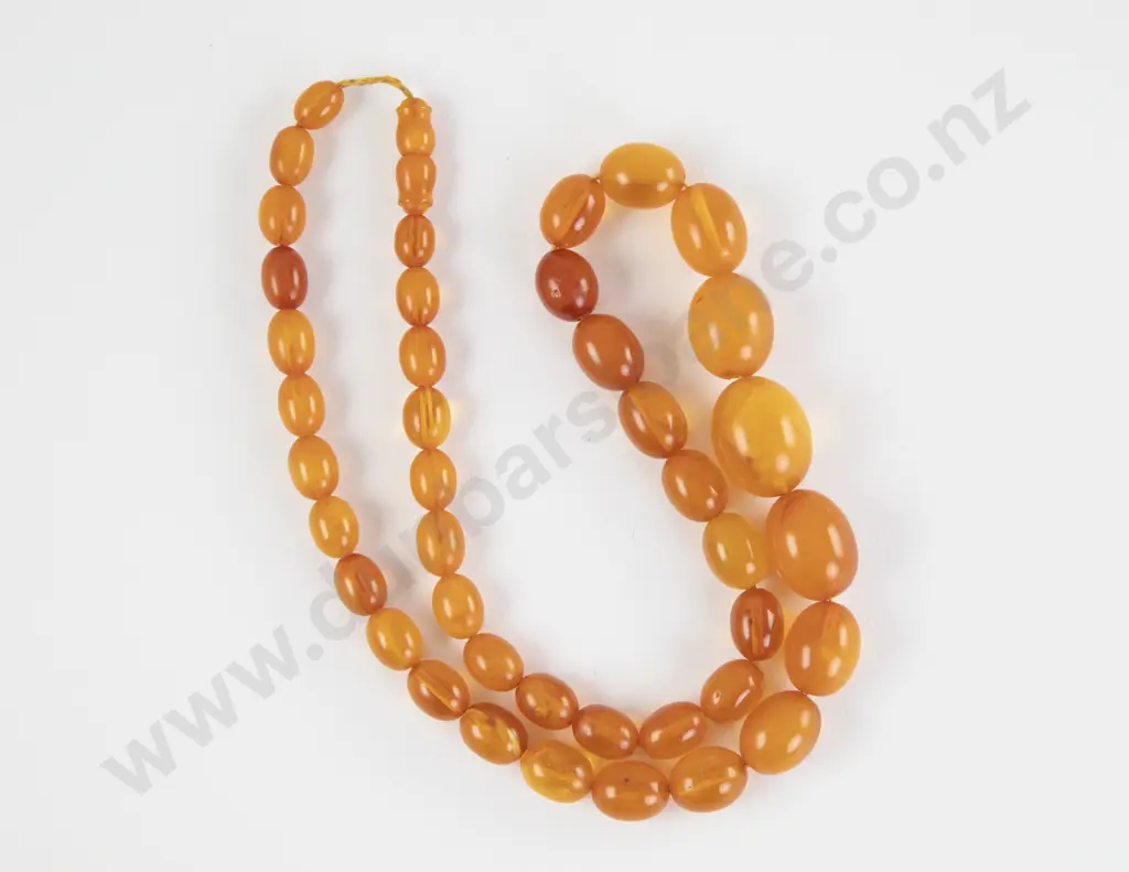 Vintage Single Strand Slightly Graduated Amber Bead Necklace Image 1++