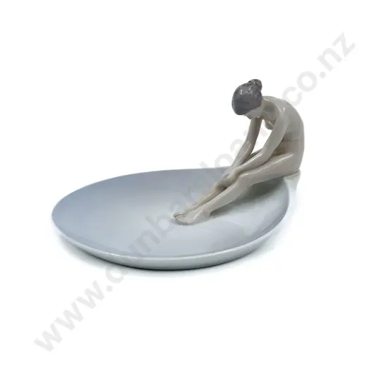 B&G Figural Dish