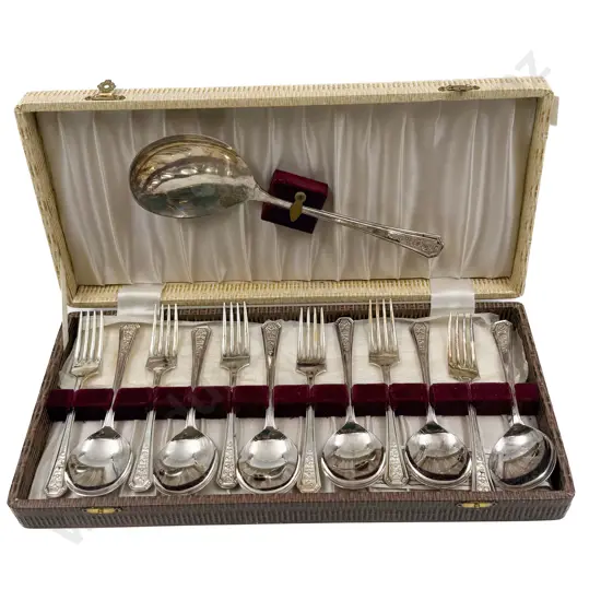 Boxed Set of Cutlery