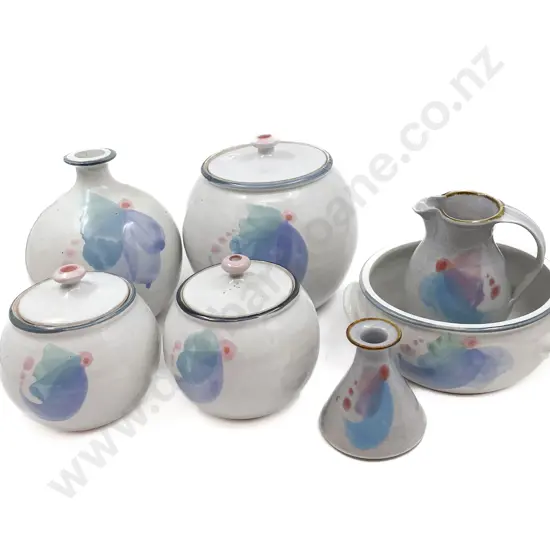 NZ Pottery Part Set