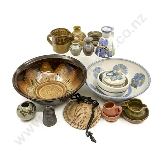 Qty of Assorted Pottery