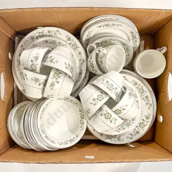 Floral Decorated Part Dinner Set