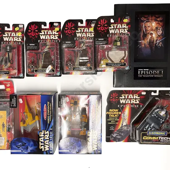Assorted Star Wars Collectables - Seven Packed with Booklet