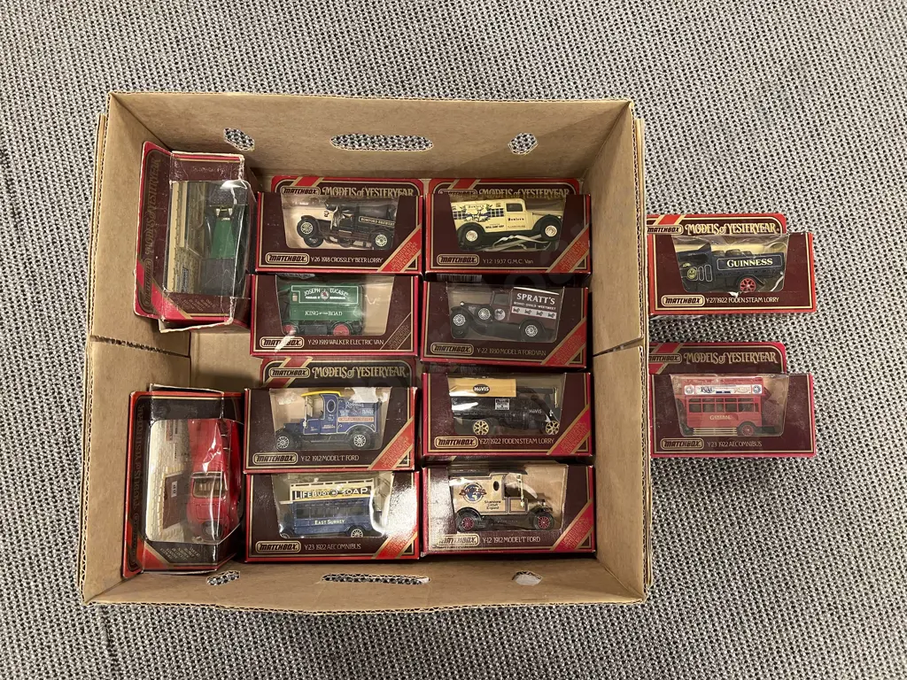 Models of Yesteryear 12 Red Boxed Models Image 1++