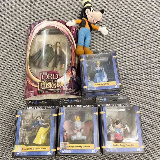 Disney Mini Figure World Figures with Soft Toy and LOTR
