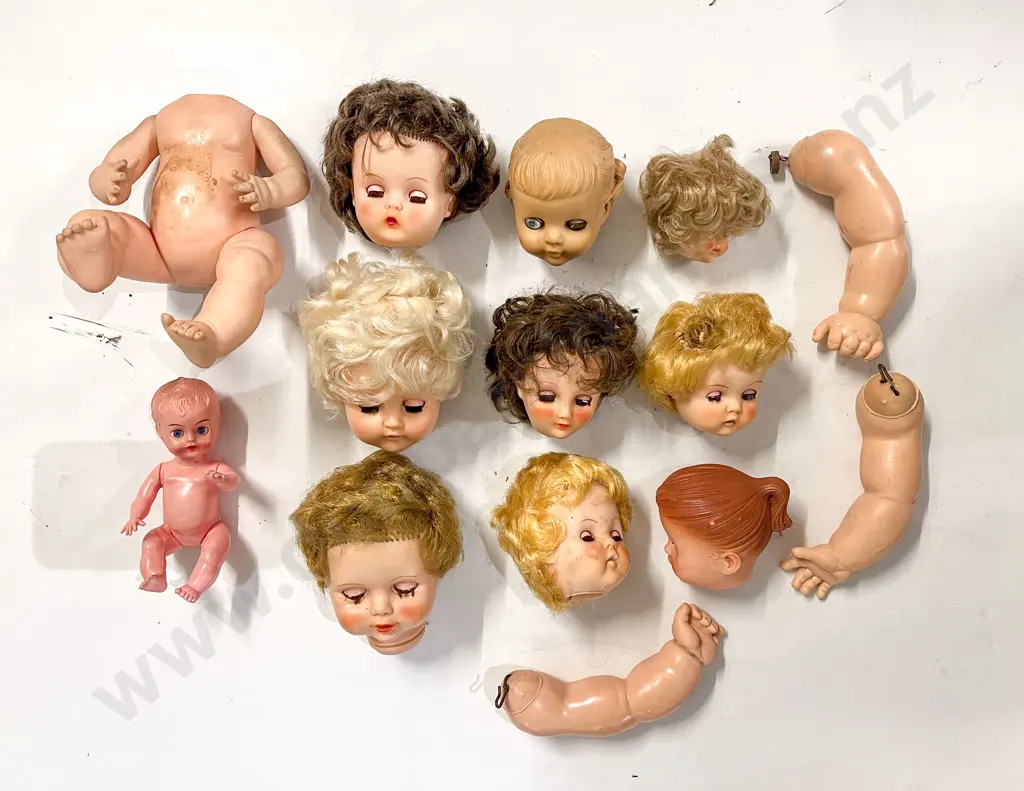 Qty of Vintage Vinyl Pedigree Doll Heads and Assorted Image 1++