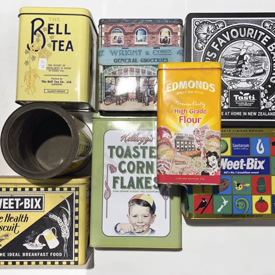 Qty of Assorted Vintage Tins *PLEASE NOTE PHOTO CHANGE
