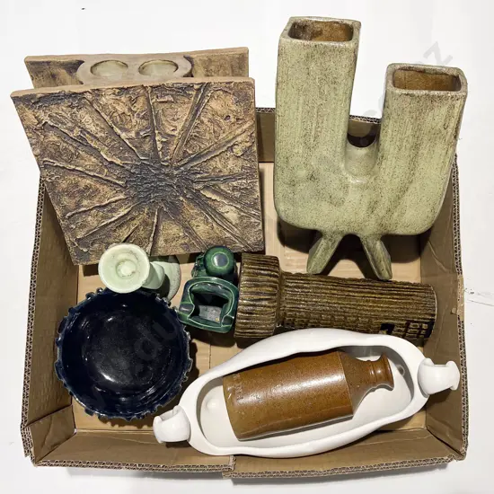 Box of Assorted Pottery etc