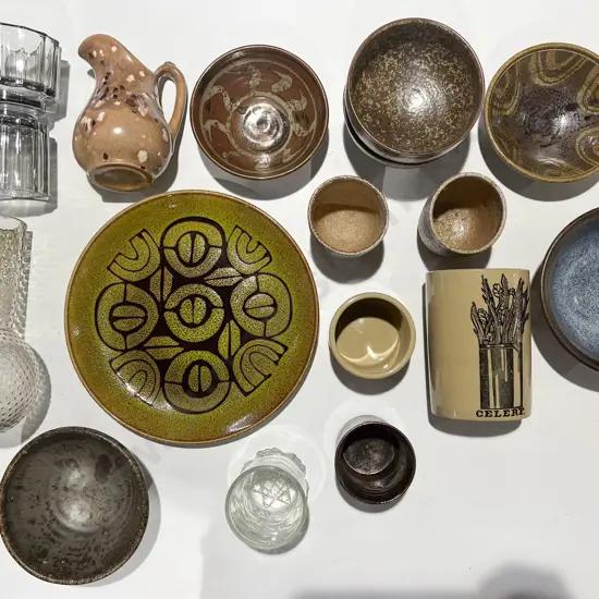 Small Qty of Assorted Pottery etc