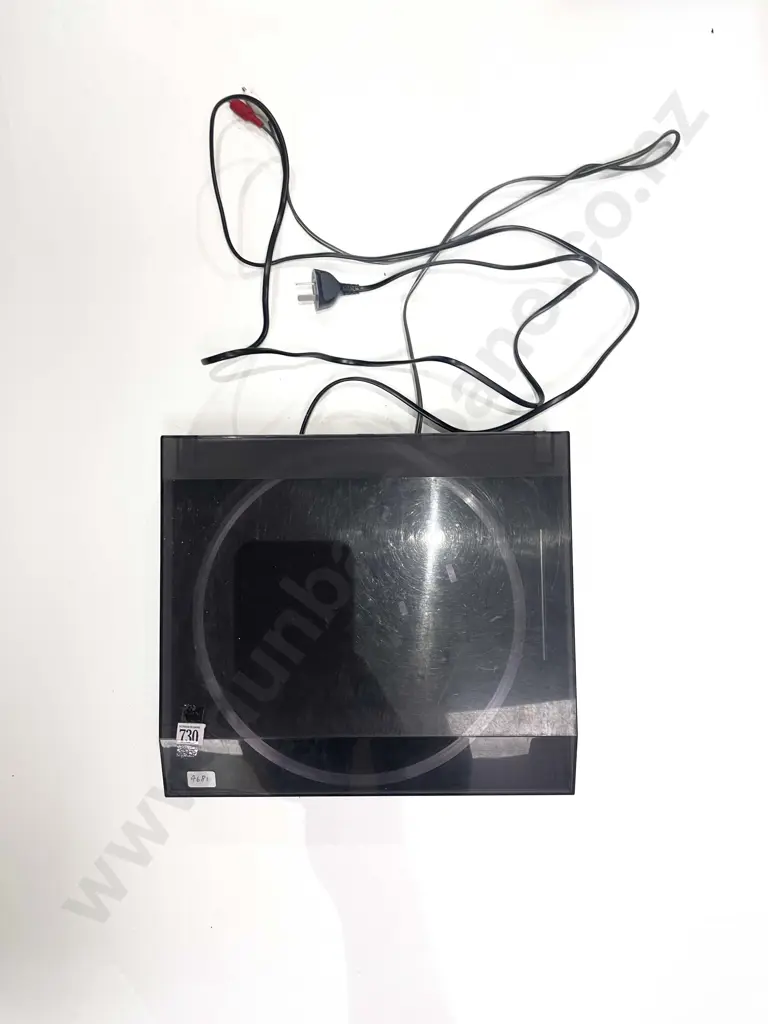 Tehnics Record Player & Small Quantity of Assorted Records Image 1++