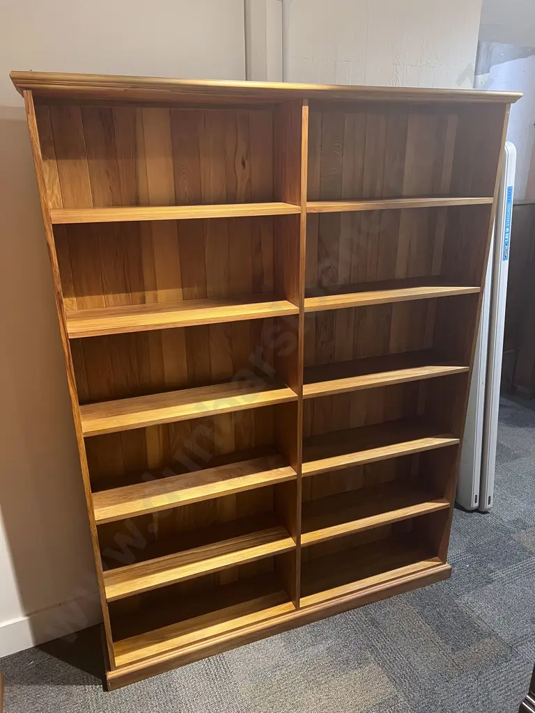 Rimu Two Section Bookcase Image 1++