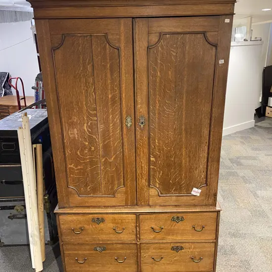 Geo III Oak Linen Press