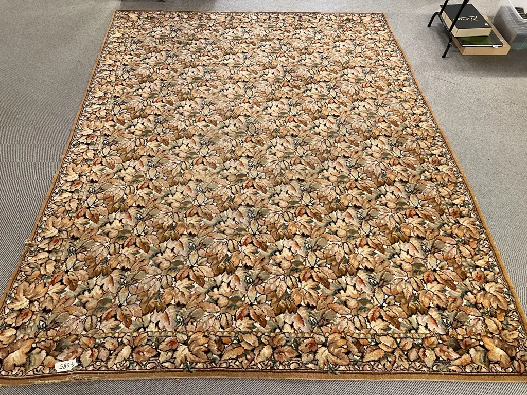 Large Wilton Style Retro Decorative Floor Rug Image 1++