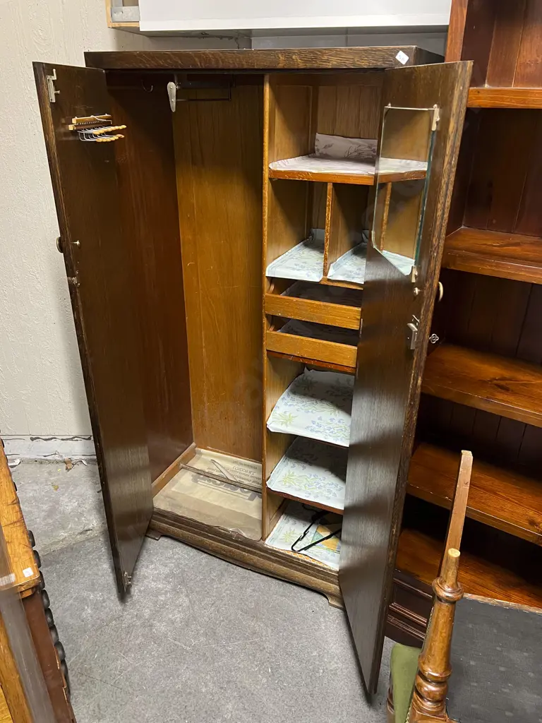 Oak Wardrobe with Fitted Interior Image 1++