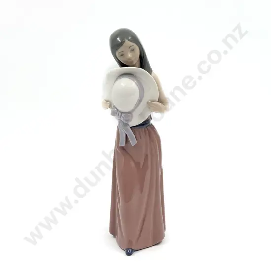 Lladro Figure "Bashful Girl"