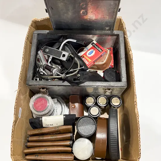 Qty of Assorted Vintage Camera Accessories