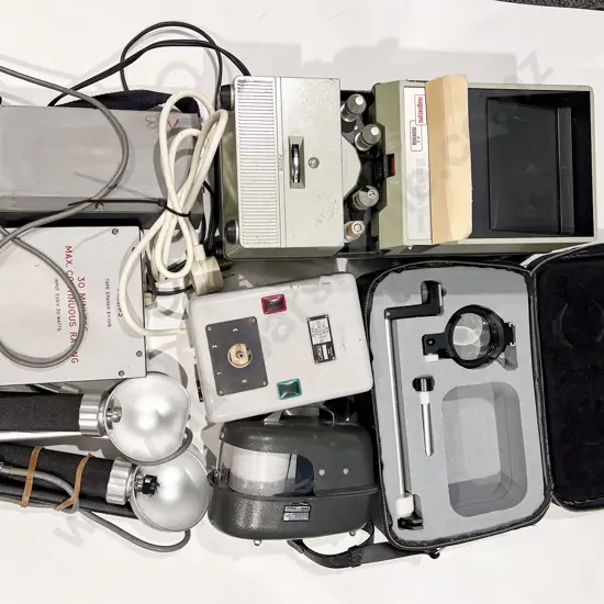 Qty of Assorted Vintage Camera/Projector Accessories