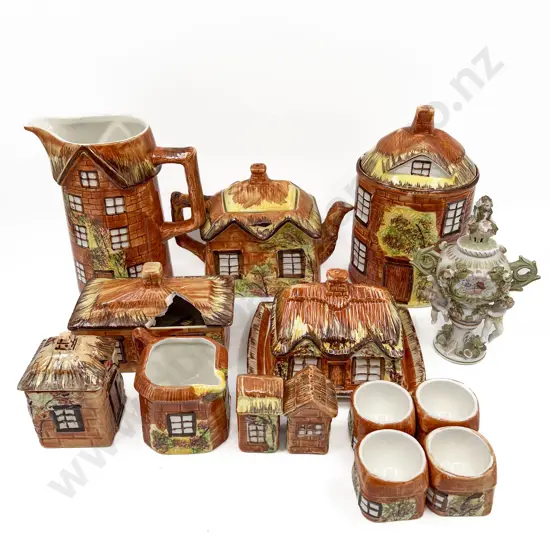 Qty of Assorted Cottage Ware China Etc