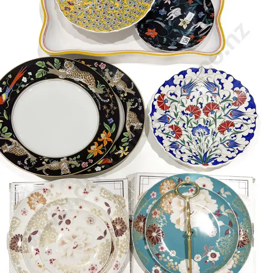Qty of Assorted As New and Decorative Plates