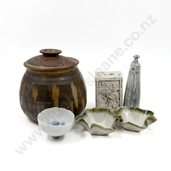 Small Qty of Assorted NZ Pottery
