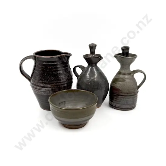 Four Peter Stitchbury Pottery Pieces