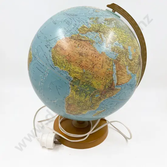 Modern Globe Lamp