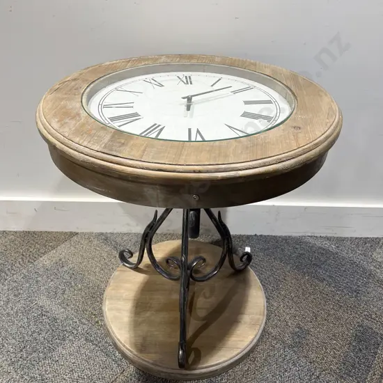 Circular Clock Table