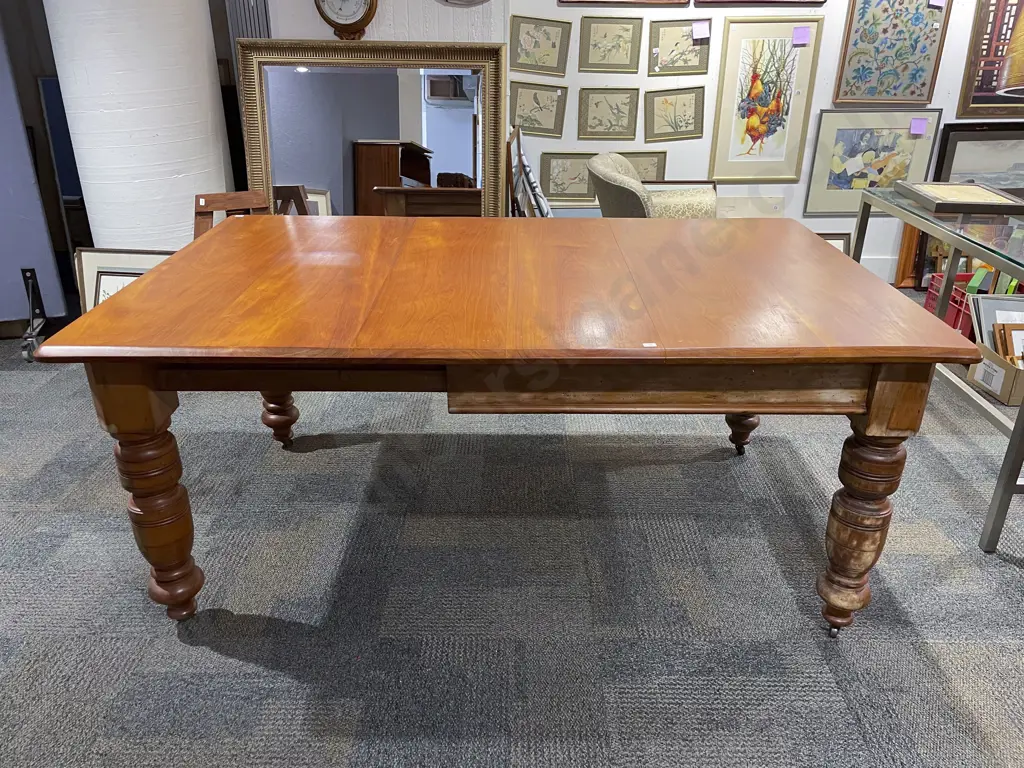 Colonial Kauri Extension Dining Table Image 1++