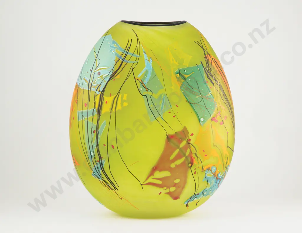 Large Keith Mahy Glass Vase Image 1++