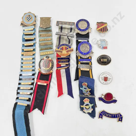 Collection Mainly Wellington Bowling Clubs Medals and Badges