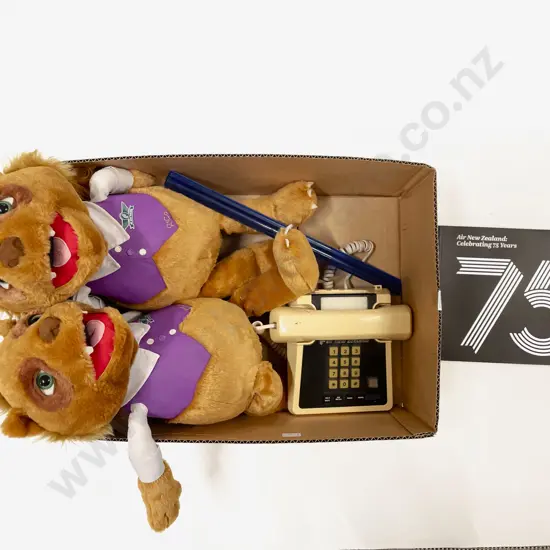 Qty of Assorted Air New Zealand Collectables