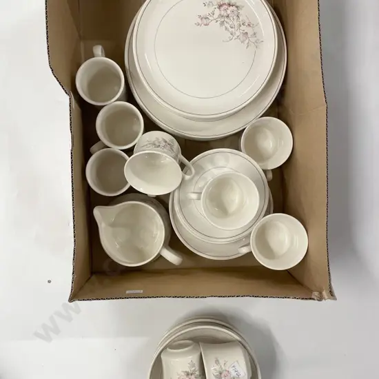 Crown Lynn Part Dinner Set