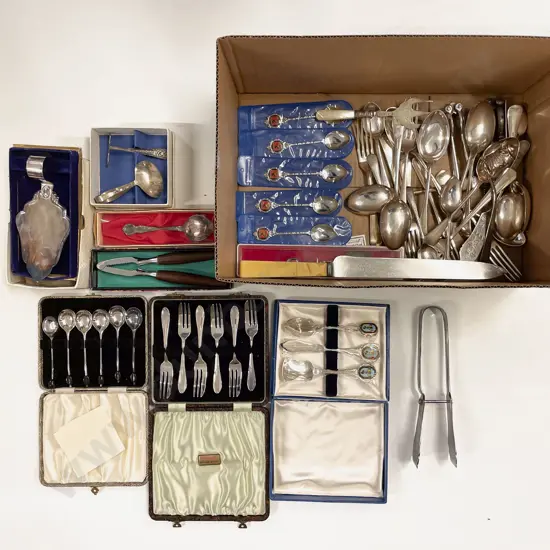 Qty of Assorted Boxes and Loose S/P Cutlery