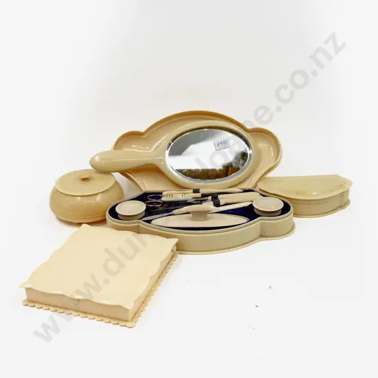 Qty of Bakelite Vanity Items