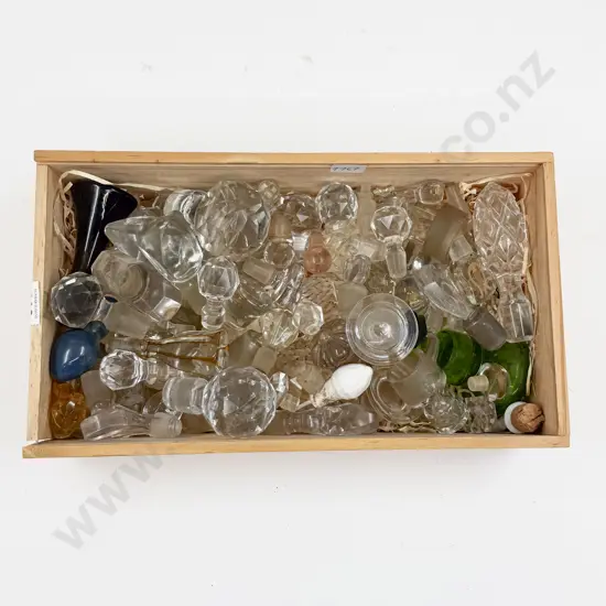 Large Quantity of Assorted Decanter Stoppers