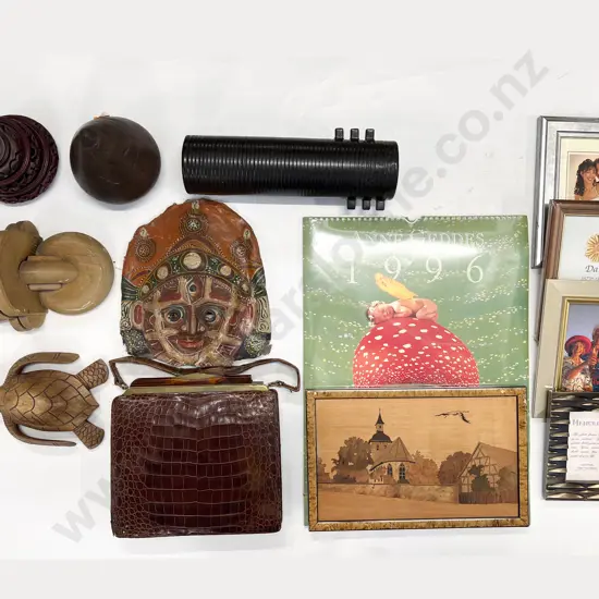 Box Quantity of Assorted Woodware and As New Picture Frames etc