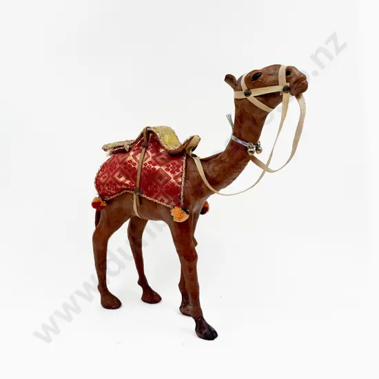 Leather Camel Model 33cm height