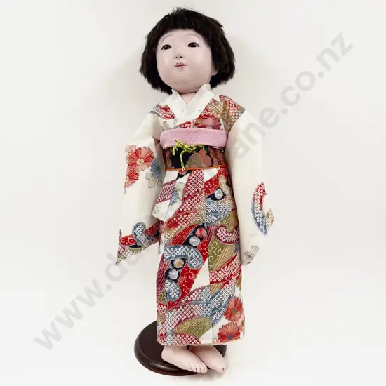 Japanese Ichimatsu Doll with jointed limbs dressed in kimono 50cm