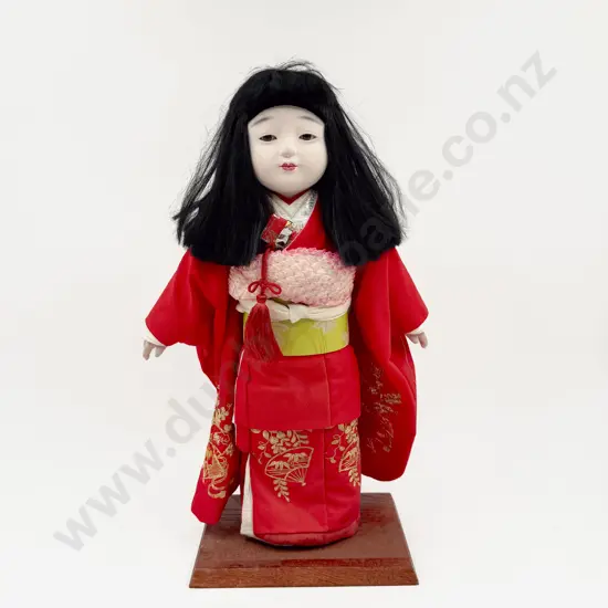 Japanese Ichimatsu Doll with jointed limbs dressed in kimono 43cm