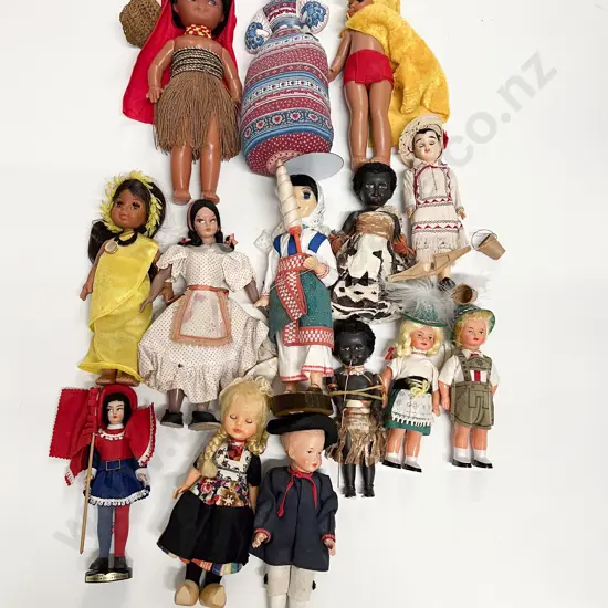 Collection Vintage Dolls and National Costume Dolls