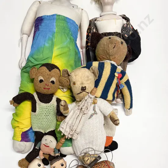 Collection Vintage Soft Toys and Buzzy Bee