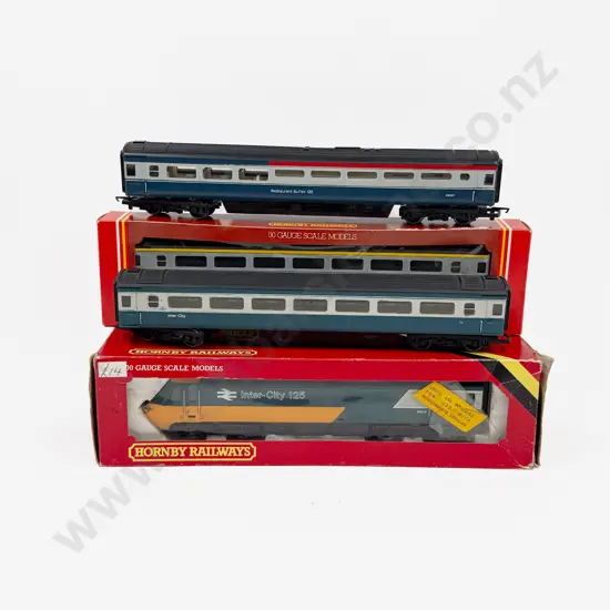 Boxed HO Hornby Twin Inter-City 125 Set with three passenger coaches