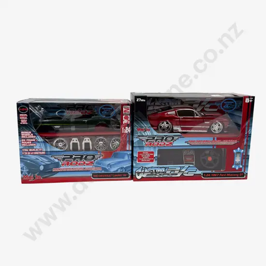Boxed Two Maisto 1/24 Scale Pro Rodz Models