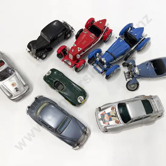 Unboxed Tinplate Diecast and Kit Vintage Vehicle Models (8)