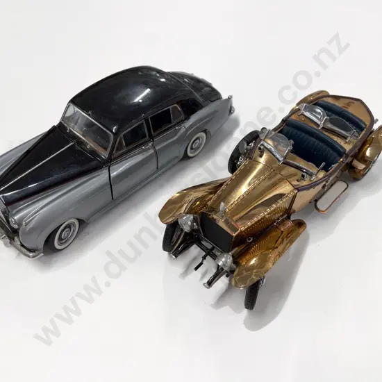 Two Franklin Mint Vehicles (faults)