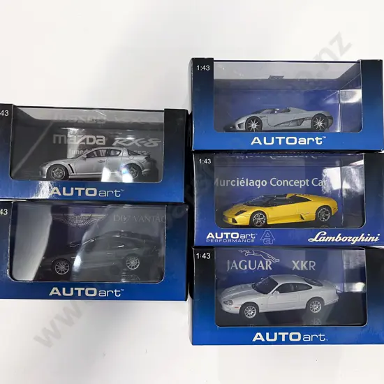 Boxed Autoart Models (5)